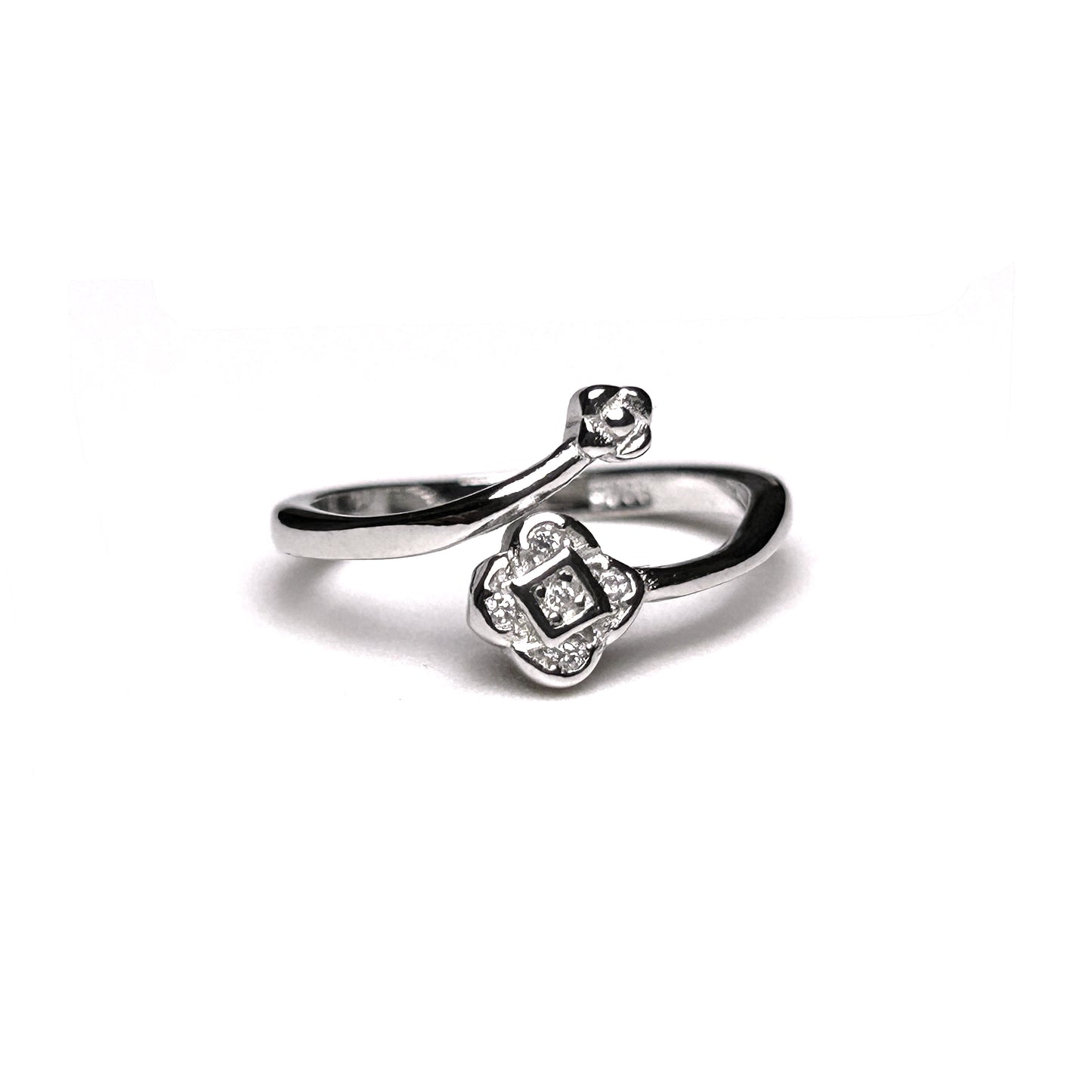 Minimal Flower Silver Ring