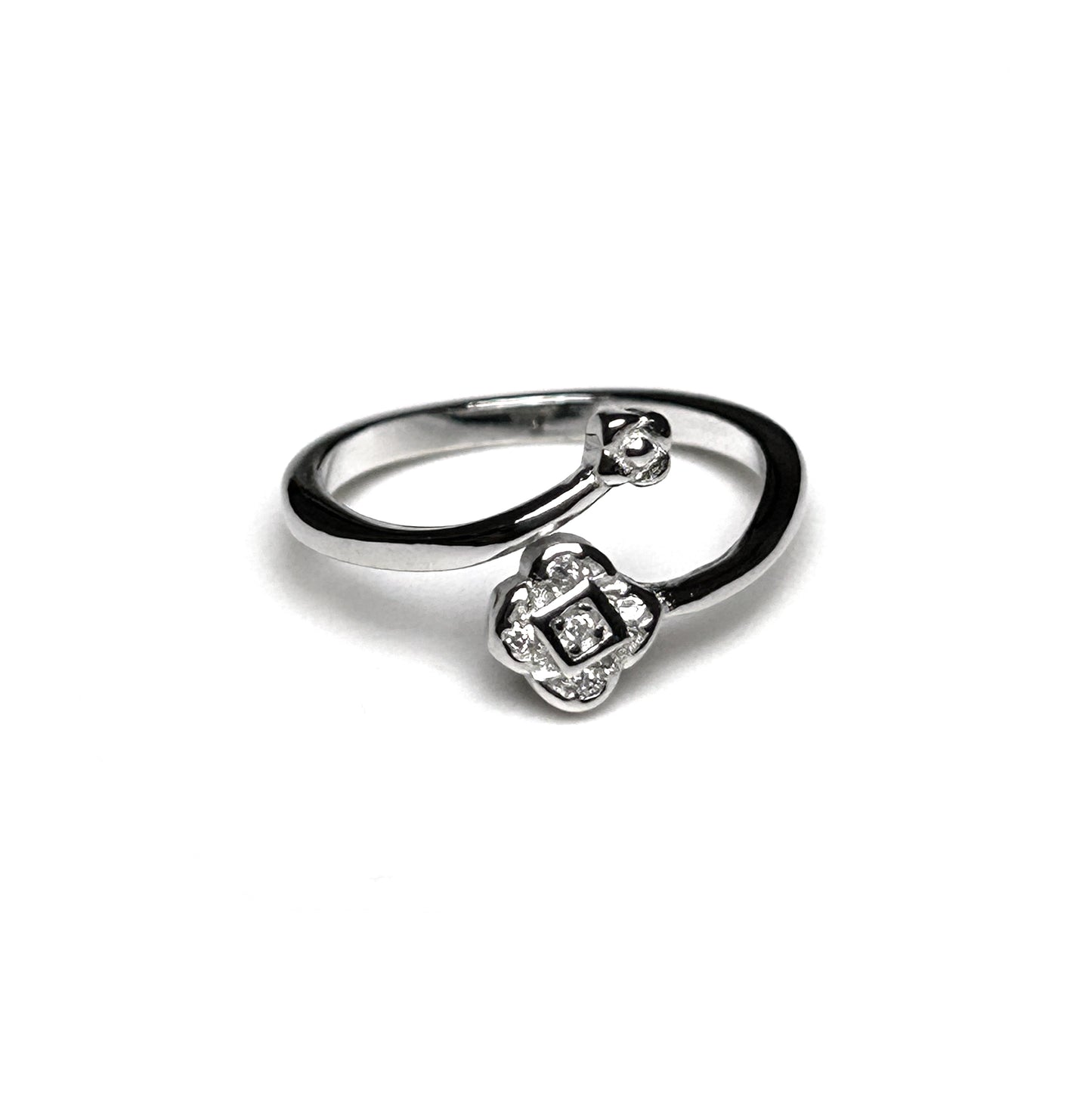 Minimal Flower Silver Ring