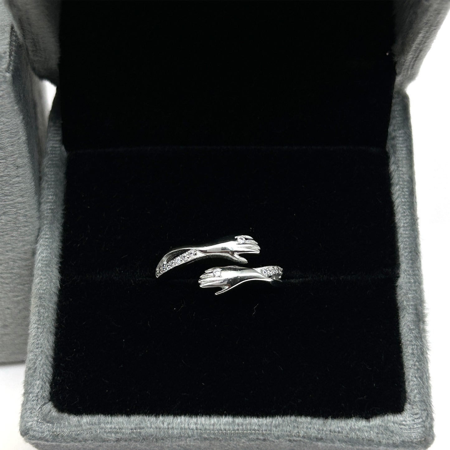 Hug Designer Silver Ring